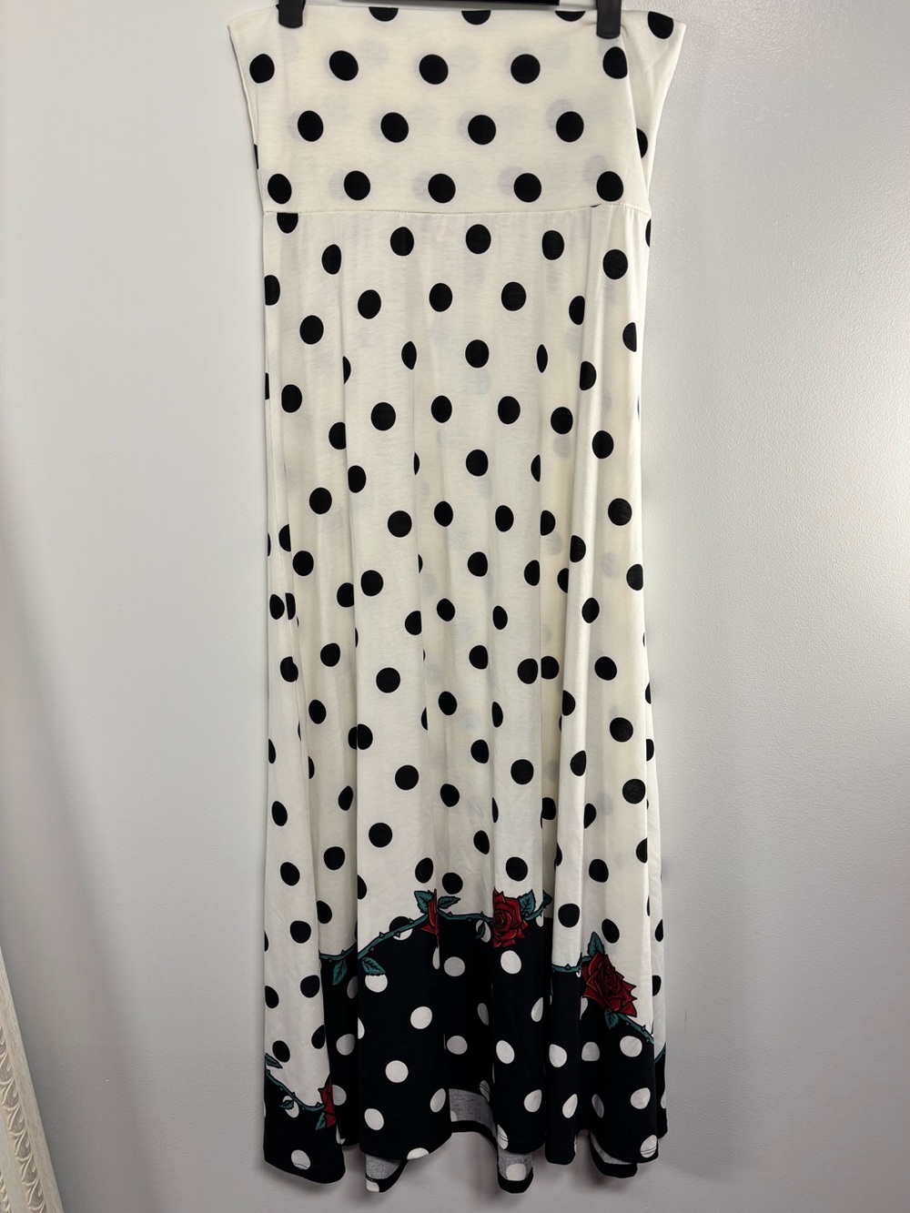 White Maxi Skirt with Black Polka Dots new without tag